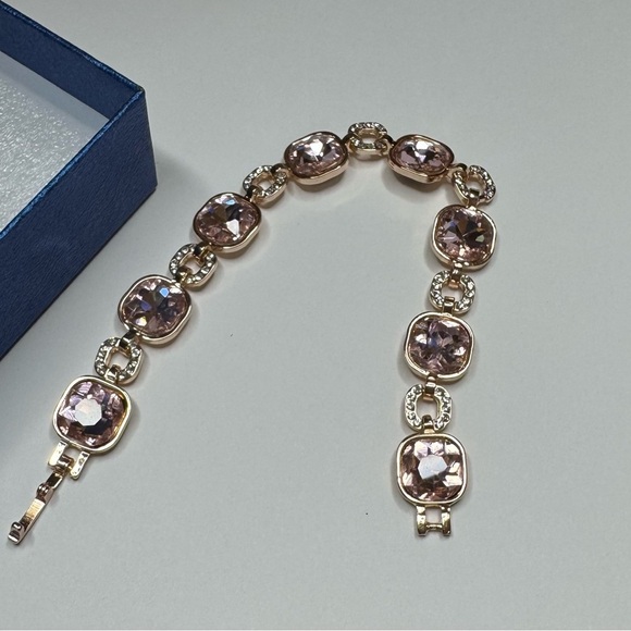 Pink Glass, White Aurora Borealis, and Austrian Crystal Bracelet in Rosetone - Picture 4 of 4